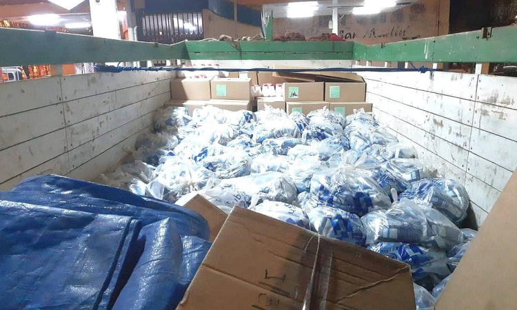 Gobierno lleva alimentos para contingente militar y policial en Llallagua