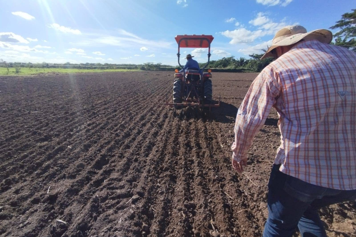 Gobierno garantiza al agro 63 millones de litros de combustible para la campaña de invierno