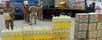 Aprehenden a dos personas por transportar aceite argentino de contrabando en ruta Oruro - La Paz