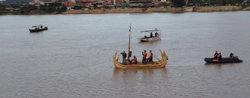 Los ríos de Bolivia cobran vida en histórica travesía de la Balsa de Totora “Pipilintu” con apoyo de la Armada