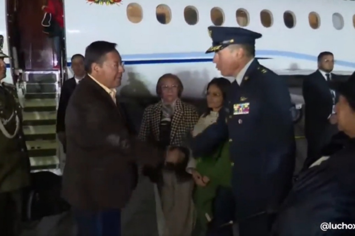 Arce arriba a Colombia para participar de la V Cumbre de Presidentes de los Estados Amazónicos