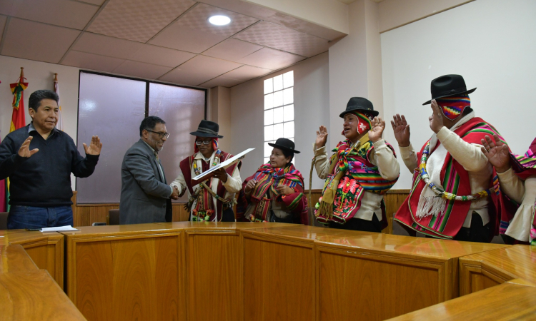 En Oruro entregan personería jurídica a organización indígena con miras a las elecciones subnacionales