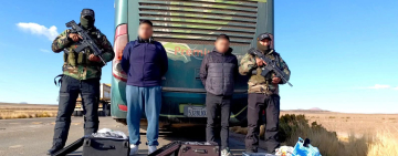 Interceptan flota y hallan 30 paquetes de cocaína con destino hacia Chile