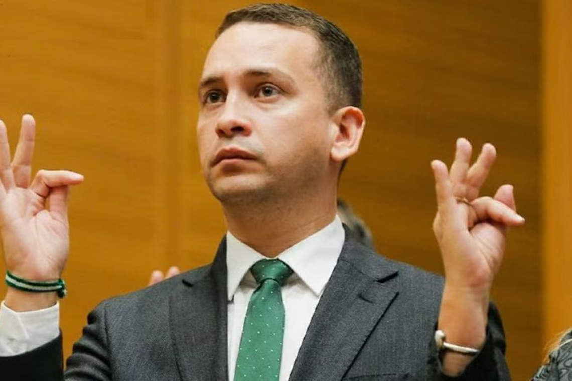 El presidente del Tribunal Supremo de Justicia de Bolivia insta a magistrados a renunciar “o ser expulsados”