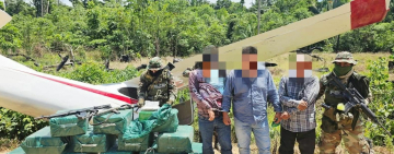 Fiscalía y UMOPAR investiga avioneta hallada en pista clandestina en Villa Tunari