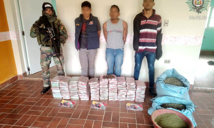 En Sipe Sipe caen dos extranjeros y un boliviano con marihuana