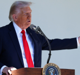 Trump: "Si estamos en guerra, la vamos a ganar. Iríamos y bombardearíamos países al carajo"