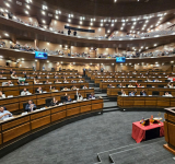 Frente a la Biblia juran los presidentes del Senado y Diputados