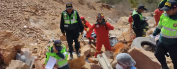 Perú: al menos 37 muertos y más de 20 heridos tras la caída de un autobús a un abismo en Arequipa