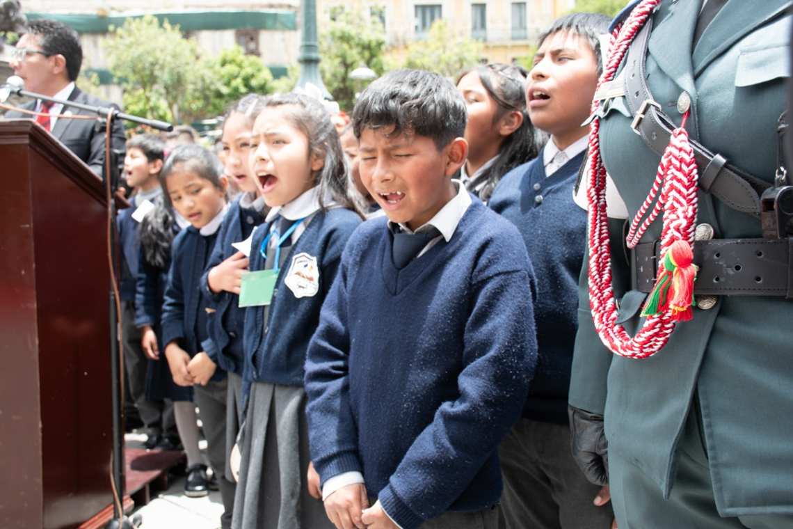 Gobierno, FFAA y Policía conmemoran 180 años del Himno Nacional