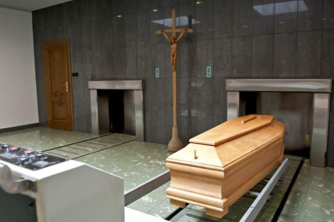 Mujer 'resucita' en su ataúd momentos antes de ser cremada