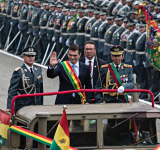 El Ejército en su 215 aniversario, debe ser garante de la CPE, la soberanía y la Patria