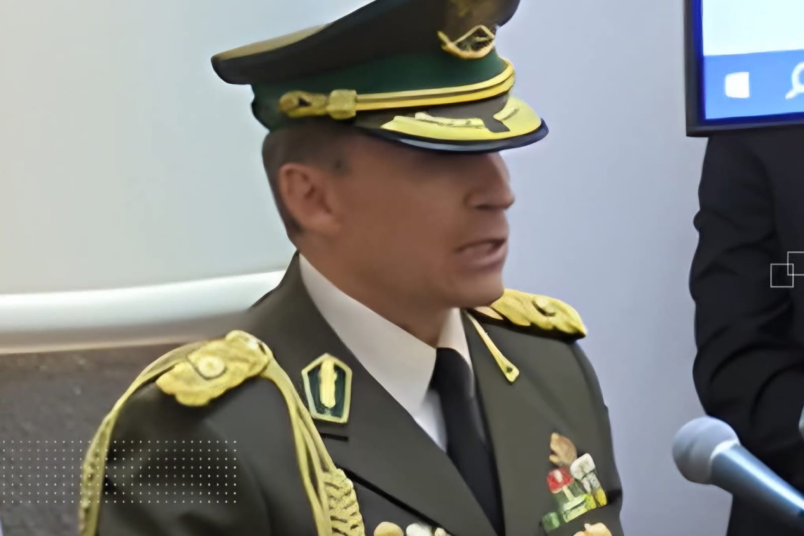 Gral. Sokol asume reto de luchar contra la corrupción y Bolivia no sea refugio de criminales