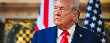 Trump: "Venezuela está completamente rodeada por la Armada más grande jamás reunida en la historia de Sudamérica" 