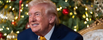 Emotiva felicitación navideña de Trump a todos, "incluida la escoria de la izquierda radical" 