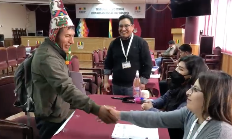 NPIOC concluye inscripción para la Alcaldía de Huanuni