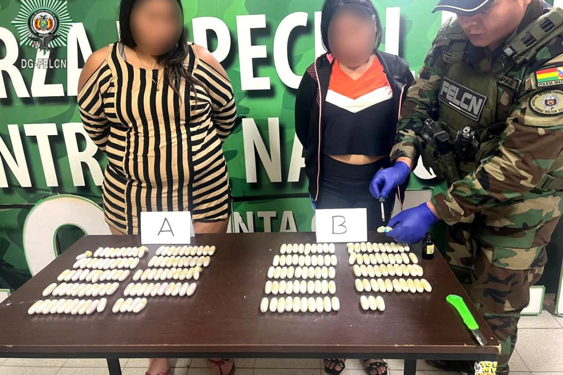 Caen dos pasajeras con 187 cápsulas de pasta base de cocaína