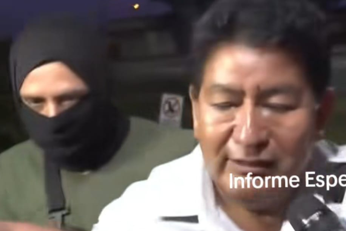 Exministro Montaño aprehendido por supuesta corrupción, Fiscalía pedirá detención preventiva