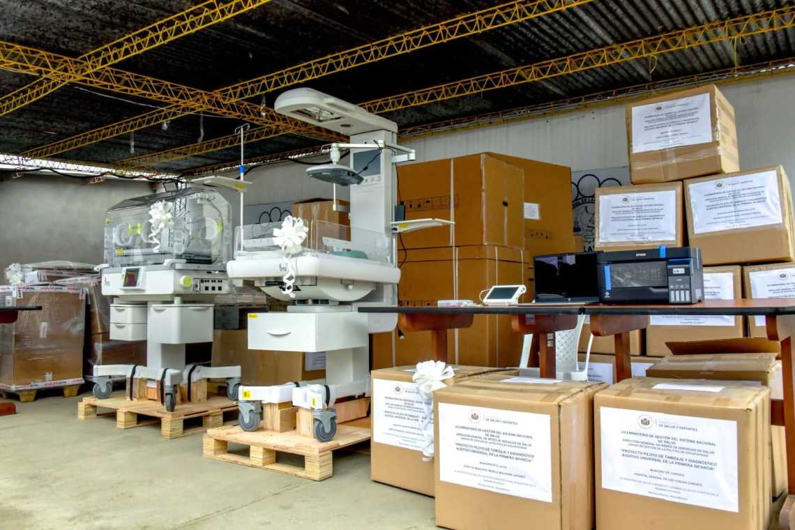 Gobierno invierte $us23 millones para fortalecer la salud con equipamiento de punta