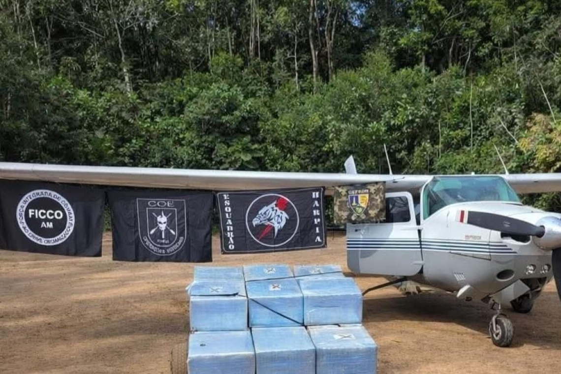 La FAB de Brasil intercepta avioneta procedente de Bolivia con 500 kilos de cocaina