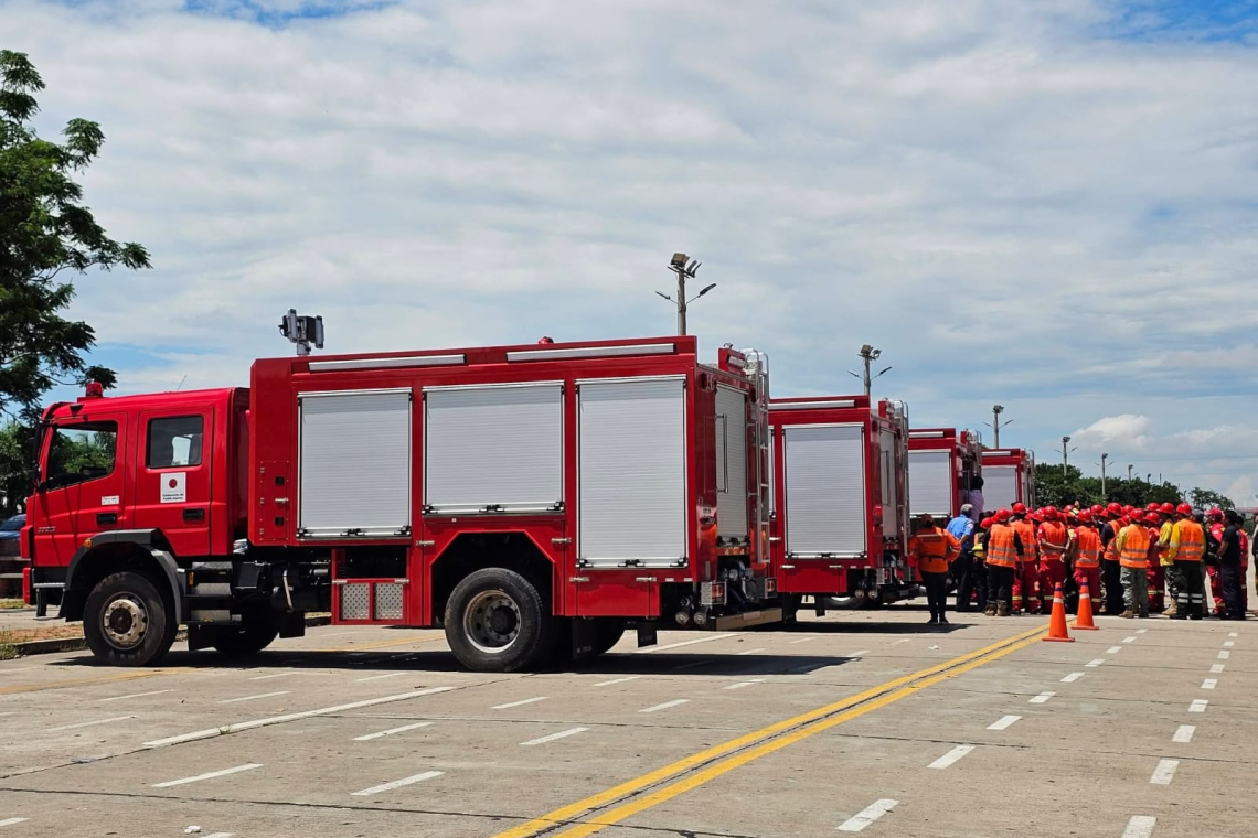 Japón capacita en carros bomberos y optimiza capacidad de atención de emergencias