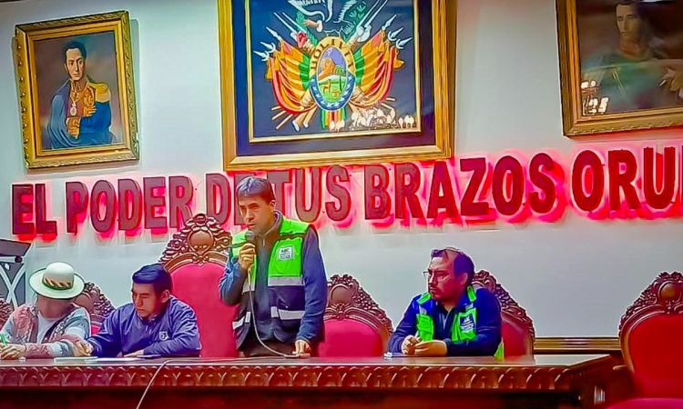 ABC inicia coordinación para transferencia del circuito turístico Lago Poopó a la Red Vial Fundamental