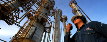 YPFB importará crudo y apunta a reactivar operaciones en sus refinerías