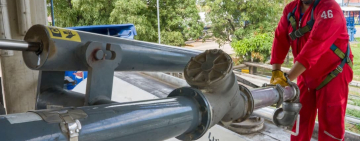 YPFB incorpora por primera vez aditivos para reforzar la calidad de la gasolina en todo el país