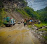 ABC habilita un carril hacia los valles cruceños y alerta posibles cortes por clima en Santa Cruz