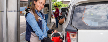 Gasolina aditivada de YPFB no daña pintura de vehículos motorizados