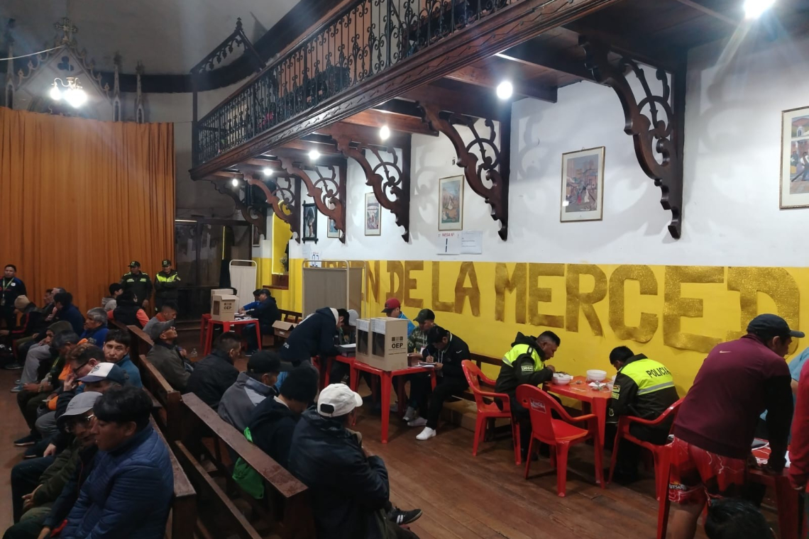 Reportan votación normal en cinco mesas del penal de San Pedro de La Paz para 1.067 reclusos