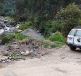 Intensifican la búsqueda de un bebé tras caída de minibús a un río en Quime