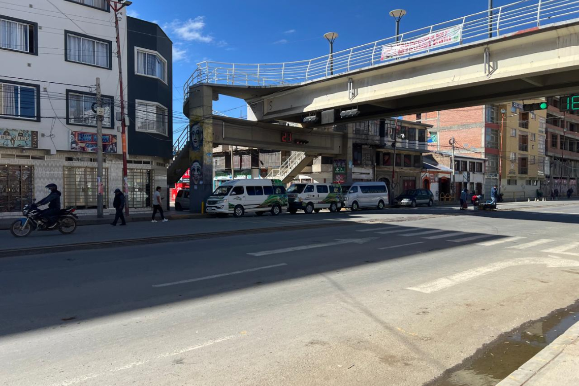 Oruro: Gobierno y transportistas llegan a acuerdo y levantan bloqueos de manera progresiva