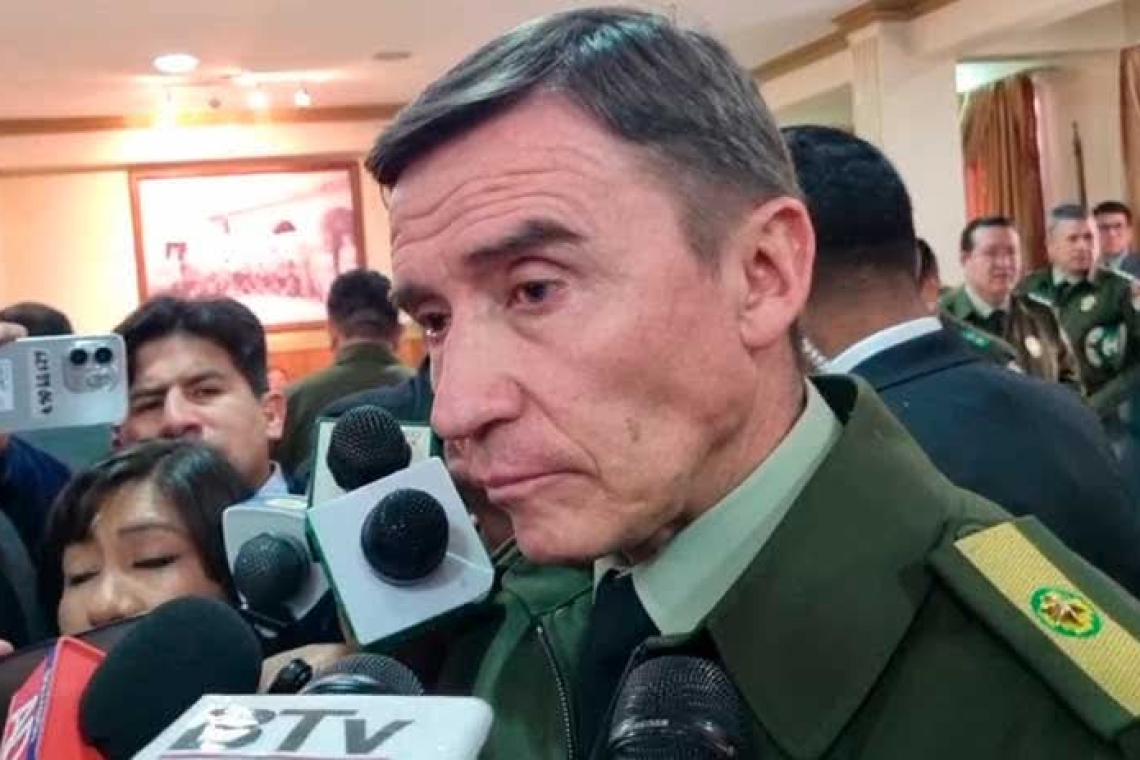 Comandante General de Policía anuncia reestructuración en la verde olivo