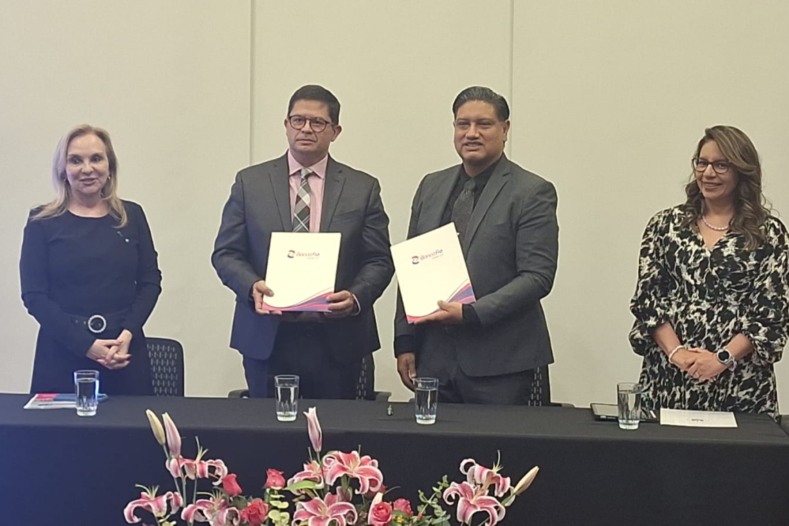 Banco FIE y Ditobanx sellan alianza para expandir servicios entre Bolivia y El Salvador