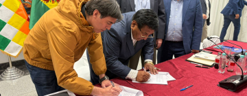 Gobierno y sector transporte llegan a acuerdo y levantan medidas de presión