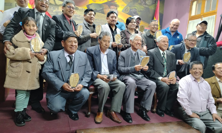 La FTPLP reconoce a trabajadores de la prensa por el Día del Periodista