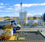 Bloqueos en La Paz restringen acceso de camiones cisterna con Jet Fuel a la aeroplanta de YPFB
