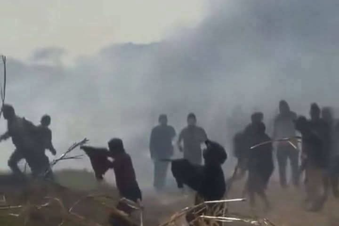 Policía confirma seis efectivos heridos, tres por arma de fuego, el hecho fue condenado 