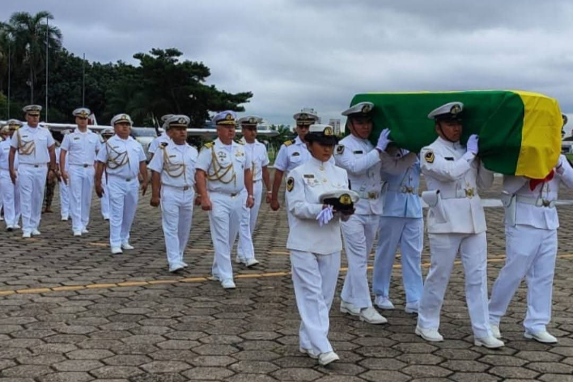 En capilla ardiente rinden honores al Sgto. 2do Abraham Gutiérrez, víctima del contrabando