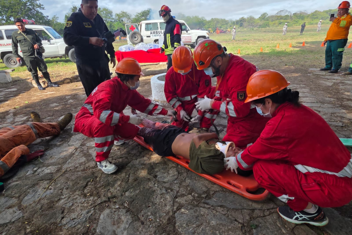 En el Pantanal 150 navales de instruyen como bomberos forestales en ejercicio binacional Bolivia-Brasil