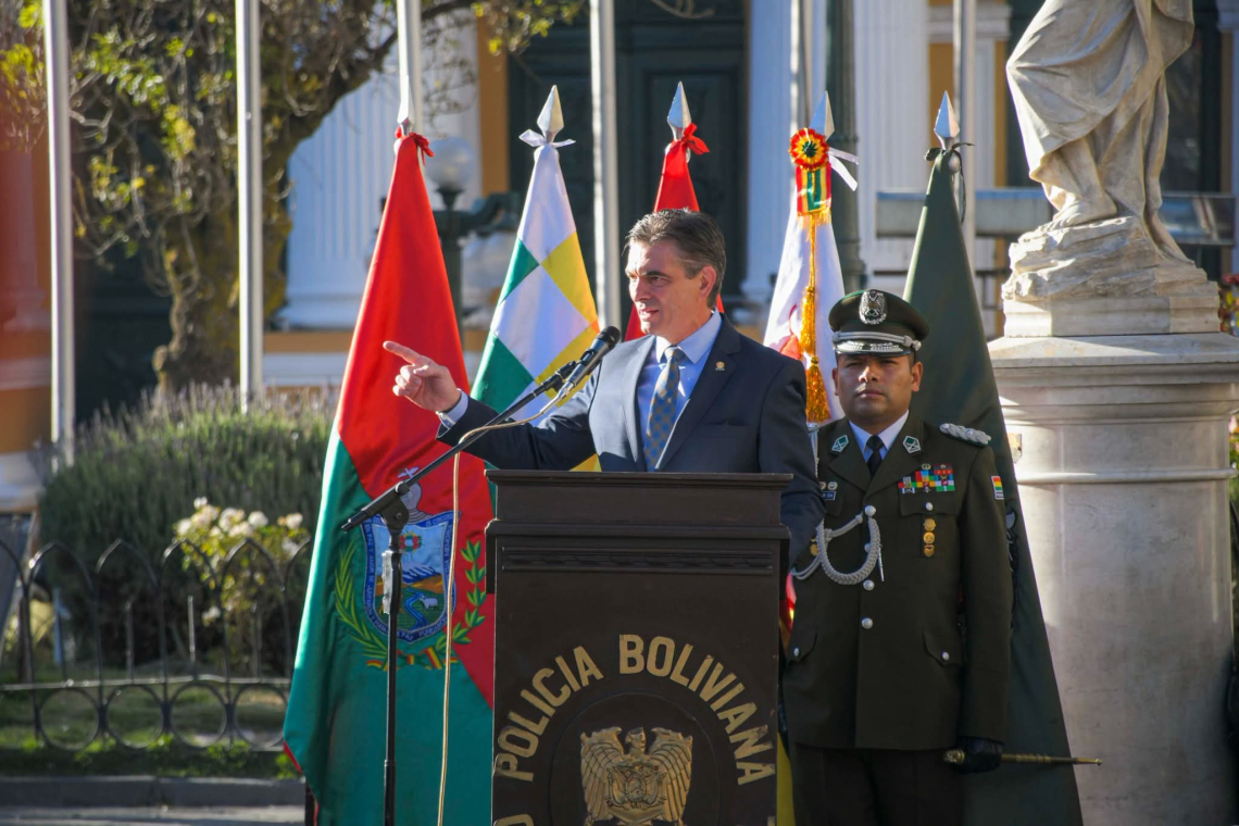 Presidente valora y reconoce a la Policía por devolver al país orden y seguridad