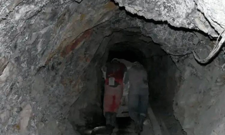  Reportan el deceso de cuatro mineros en dos yacimientos de Potosí 