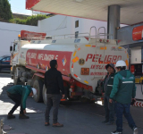 Gobierno congela los precios de hidrocarburos por un año