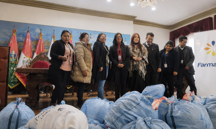 Farmacorp y la Gobernación de Oruro cierran con éxito la campaña “Sí Quiero Abrigarte” 