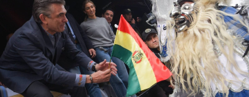 Presidente participa de la majestuosa entrada del Sr del Gran Poder