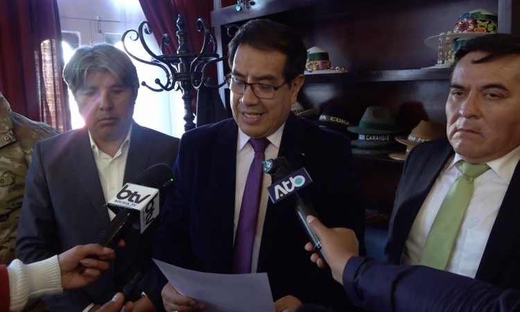 Acuerdan 8 medidas clave para frenar el “juqueo” en Huanuni