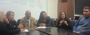 Tras una vigilia concejales se declaran en huelga por desobediencia del alcalde Dockweiler