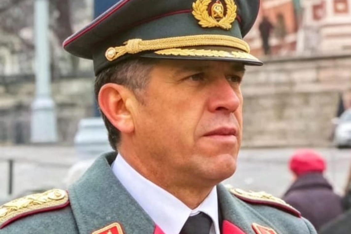Gral. Siles califica a Lara de “Riesgo” para la Seguridad Nacional y sugiere estudio Psiquiátrico