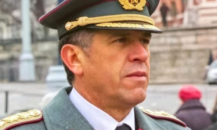 Gral. Siles califica a Lara de “Riesgo” para la Seguridad Nacional y sugiere estudio Psiquiátrico